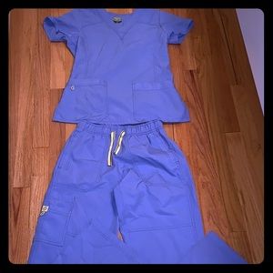 WONDERWINK Blue Scrub Top + Pant Set